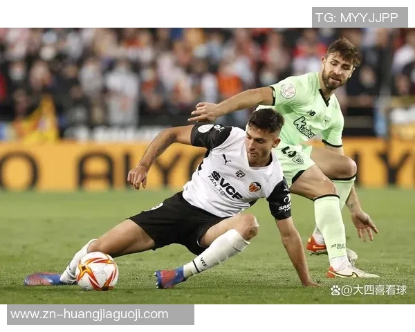 奥萨苏纳主场迎战巴萨罗那争夺西甲积分榜关键之战